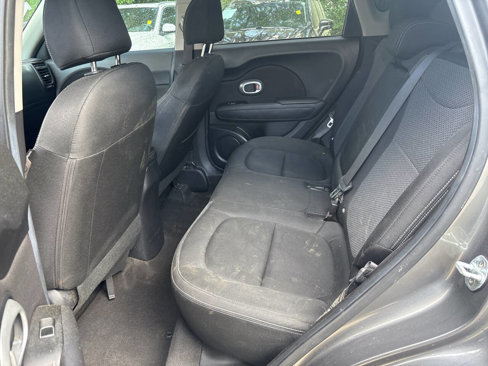 Used 2017 Kia Soul + image 12