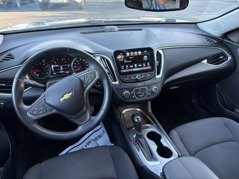 Used 2017 Chevrolet Malibu LT image 23