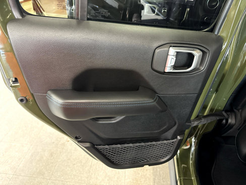Used 2022 Jeep Wrangler Unlimited Rubicon 4xe w/ Steel Bumper Group image 41