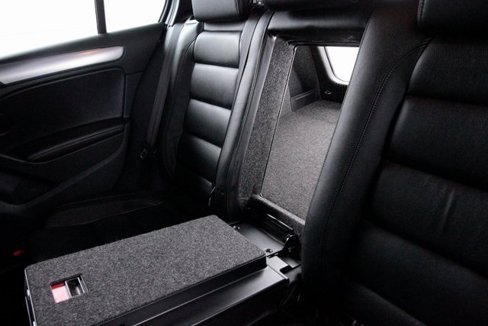 Used 2013 Volkswagen Golf R 4-Door image 31