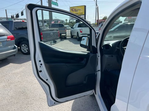 Used 2019 Nissan NV200 S image 9