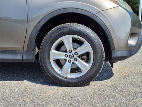 Used 2015 Toyota RAV4 XLE image 3