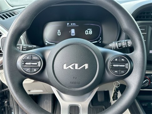 Used 2023 Kia Soul LX w/ LX Technology Package image 25