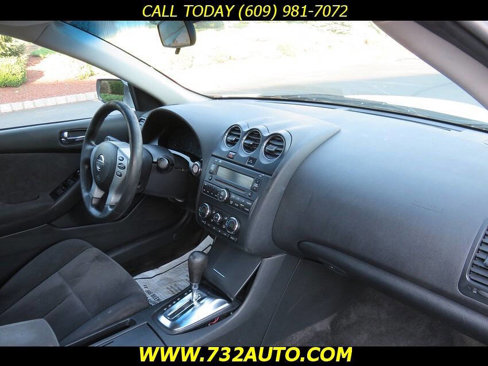 Used 2010 Nissan Altima Hybrid Sedan image 6
