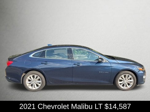 Used 2021 Chevrolet Malibu LT image 2