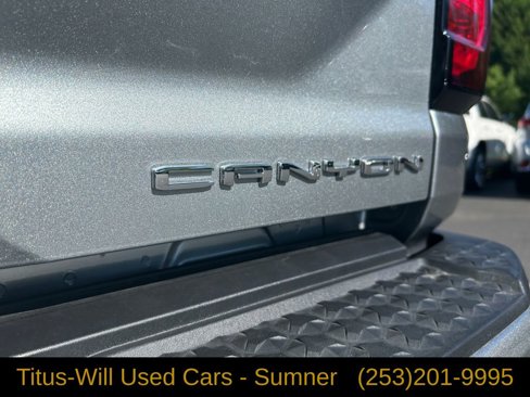 Used 2024 GMC Canyon Denali image 32