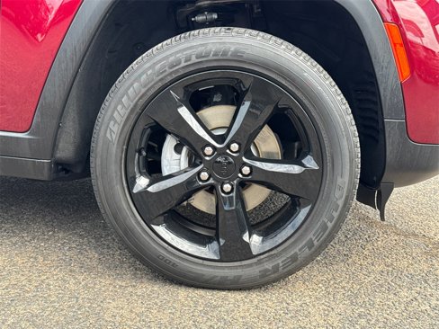 Certified 2023 Jeep Grand Cherokee Altitude image 7
