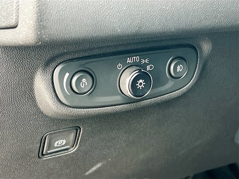 Used 2023 GMC Terrain AT4 image 10