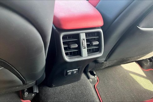 Used 2019 Lexus UX 200 image 34