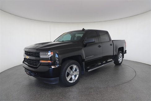Used 2018 Chevrolet Silverado 1500 Custom image 3