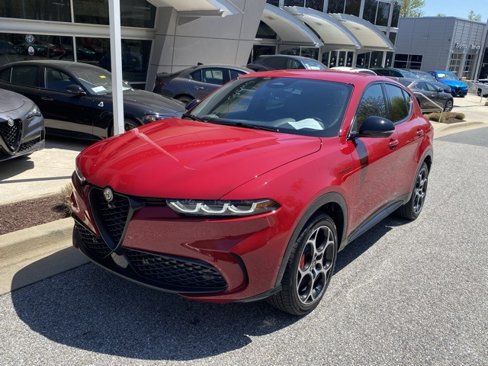 Used 2024 Alfa Romeo Tonale Veloce image 2