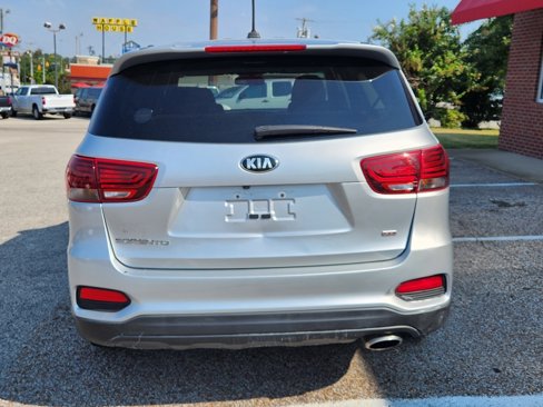 Used 2019 Kia Sorento L image 9