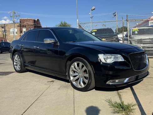Used 2019 Chrysler 300 Limited image 3