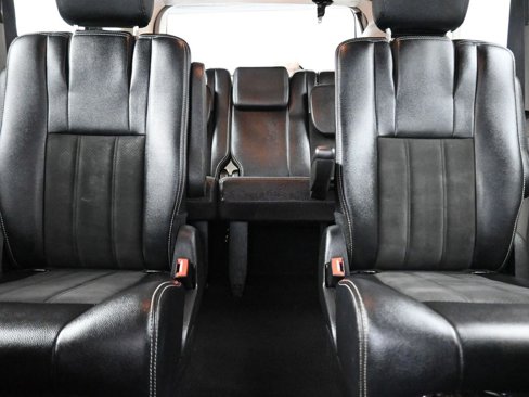 Used 2019 Dodge Grand Caravan SXT image 28