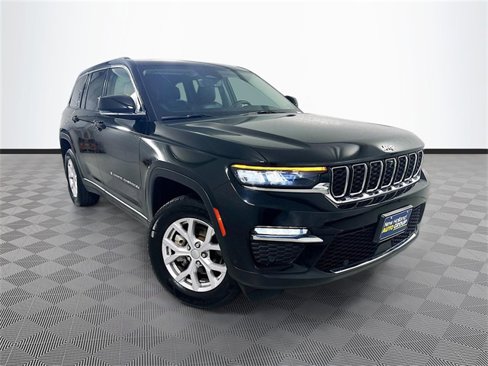 Certified 2022 Jeep Grand Cherokee Limited w/ Luxury Tech Group II image 1