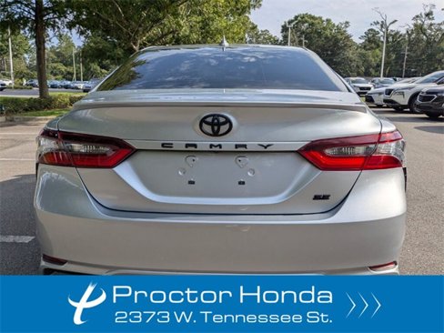 Used 2023 Toyota Camry SE image 9