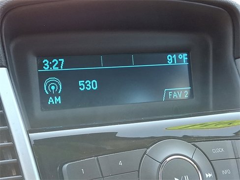 Used 2014 Chevrolet Cruze LT image 19