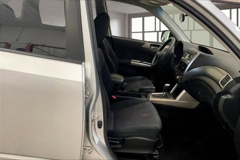 Used 2010 Subaru Forester 2.5X Premium image 7