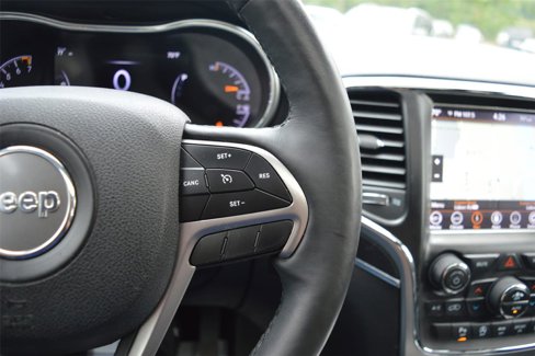 Used 2018 Jeep Grand Cherokee Limited image 19