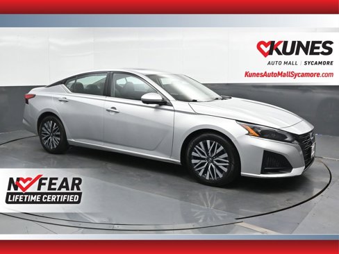 Used 2023 Nissan Altima 2.5 SL image 1