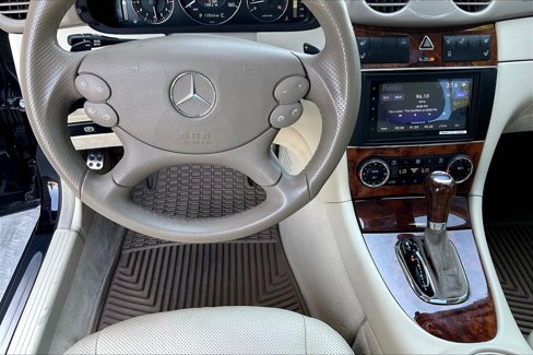 Used 2007 Mercedes-Benz CLK 550 Coupe image 8