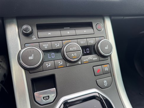 Used 2014 Land Rover Range Rover Evoque Pure Premium image 18
