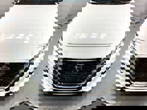 Used 2022 Nissan Altima 2.5 Platinum image 10