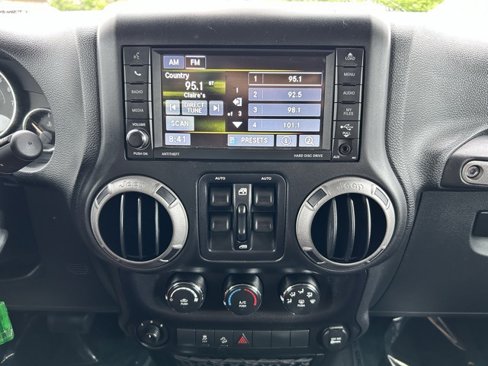 Certified 2015 Jeep Wrangler Unlimited Sport w/ Quick Order Package 24S image 20