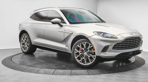 Used 2021 Aston Martin DBX image 1