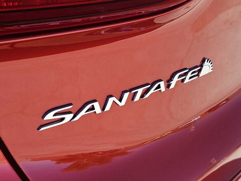Certified 2020 Hyundai Santa Fe SE image 12