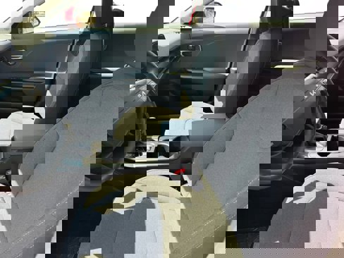 New 2025 Kia K4 LXS image 9