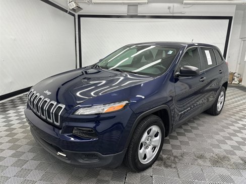 Used 2014 Jeep Cherokee Sport image 1