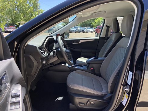 Used 2022 Ford Escape SE image 10