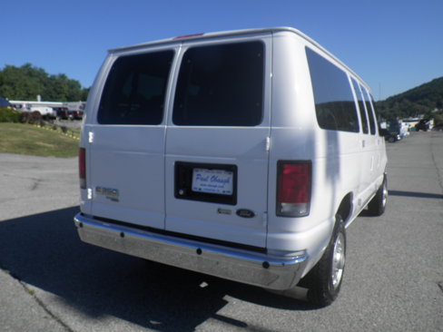 Used 2014 Ford E-350 and Econoline 350 XLT image 5