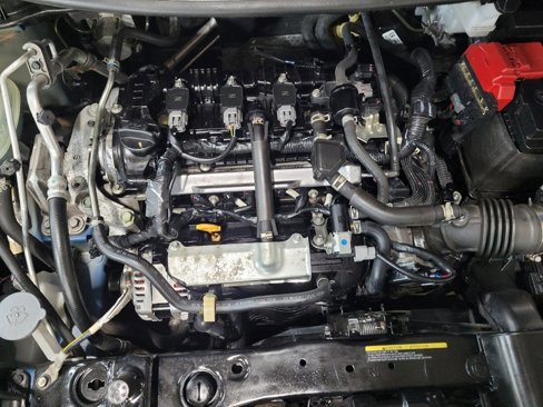 Used 2021 Nissan Versa SV image 30