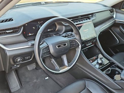 Used 2021 Jeep Grand Cherokee L Limited image 10
