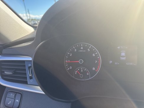 Used 2020 Kia Optima Premium image 26