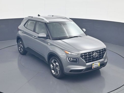 Certified 2021 Hyundai Venue SEL w/ Premium Package image 15