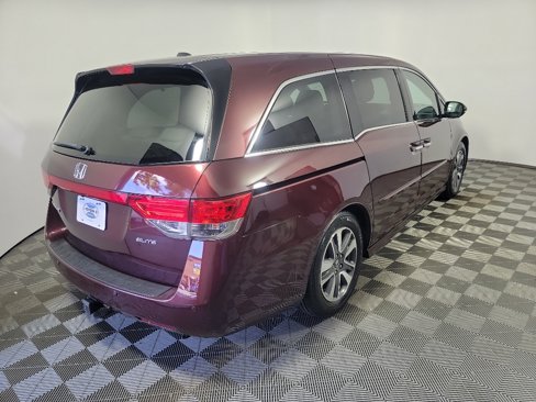 Used 2014 Honda Odyssey Touring Elite image 4