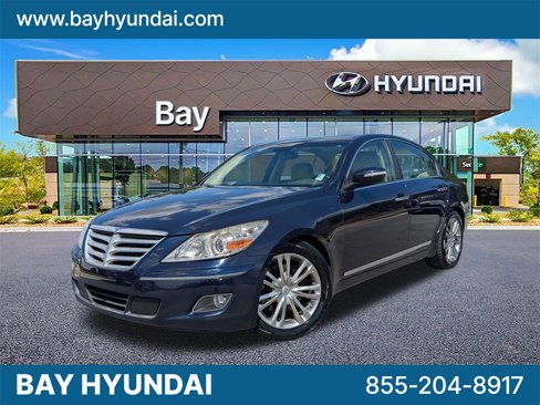 Used 2011 Hyundai Genesis 4.6 image 1