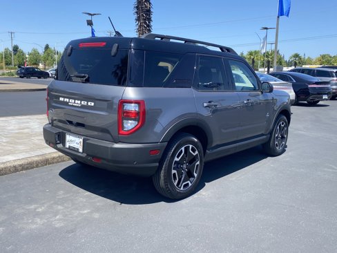 Used 2023 Ford Bronco Sport Outer Banks w/ Tech Package image 3
