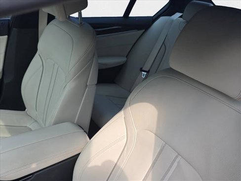 Used 2019 BMW 530i w/ Convenience Package image 14