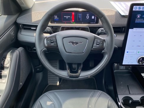 Certified 2023 Ford Mustang Mach-E Premium image 8