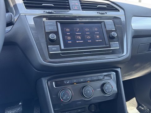 Certified 2024 Volkswagen Tiguan S image 24