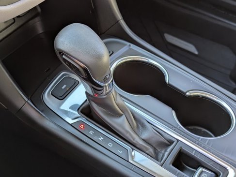 Used 2022 Chevrolet Equinox LT image 16