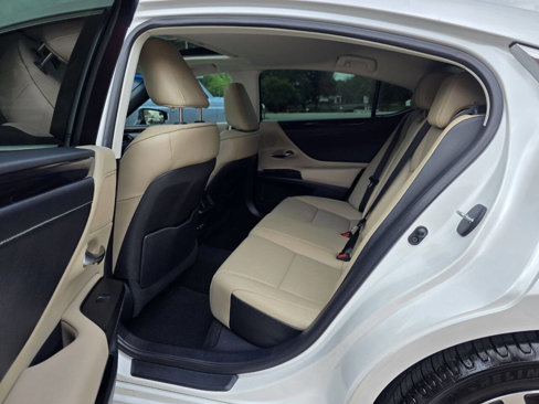 Used 2021 Lexus ES 350 w/ Premium Package image 24