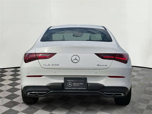 Used 2025 Mercedes-Benz CLA 250 4MATIC image 9