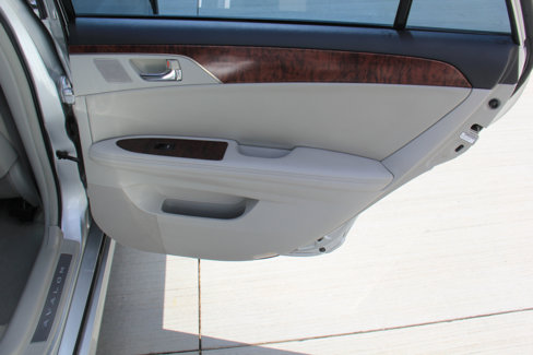 Used 2011 Toyota Avalon image 27