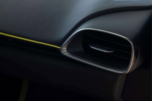 Used 2023 McLaren Artura image 32