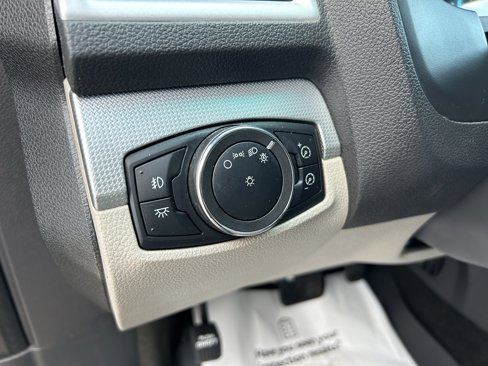 Used 2012 Ford Explorer XLT image 15